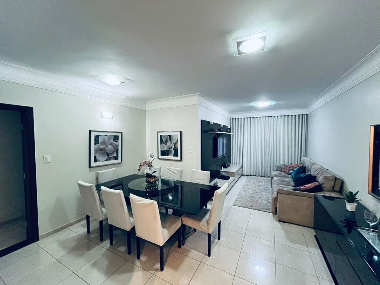 Apartamento à venda no bairro Vigilato Pereira em Uberlândia/MG
