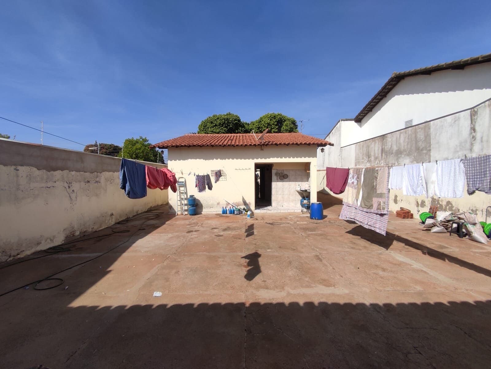Casa à venda no bairro Santa Mônica em Uberlândia/MG