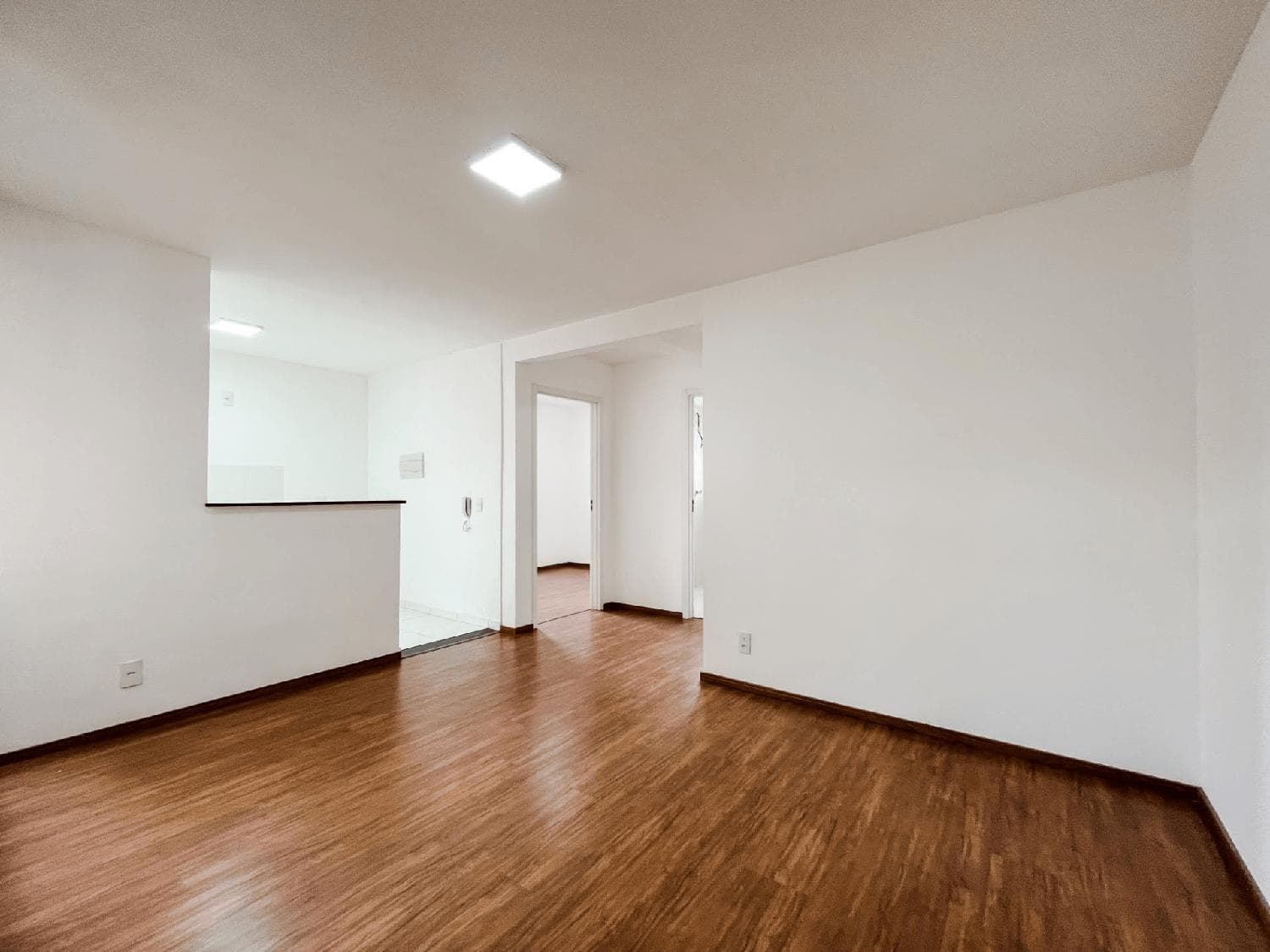 Apartamento à venda no bairro Jardim Holanda em Uberlândia/MG