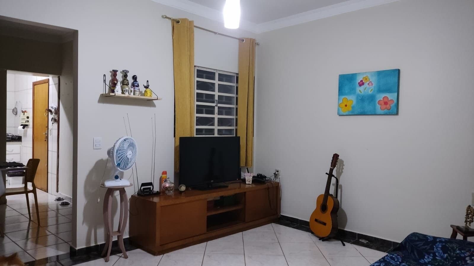 Casa à venda no bairro Dona Zulmira em Uberlândia/MG