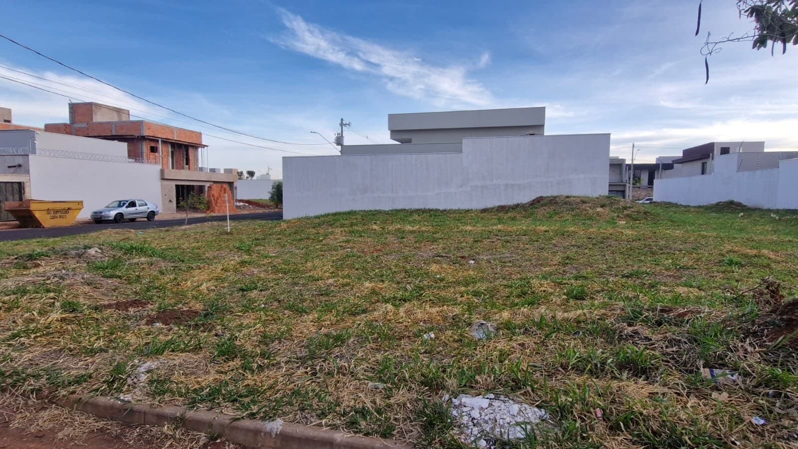 Terreno à venda no bairro Praça Alto Umuarama em Uberlândia/MG