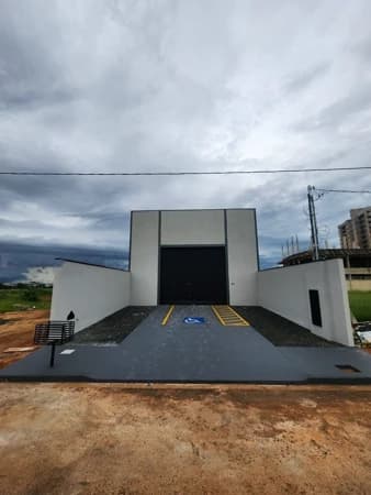 Indústria à venda no bairro Grand Ville em Uberlândia/MG
