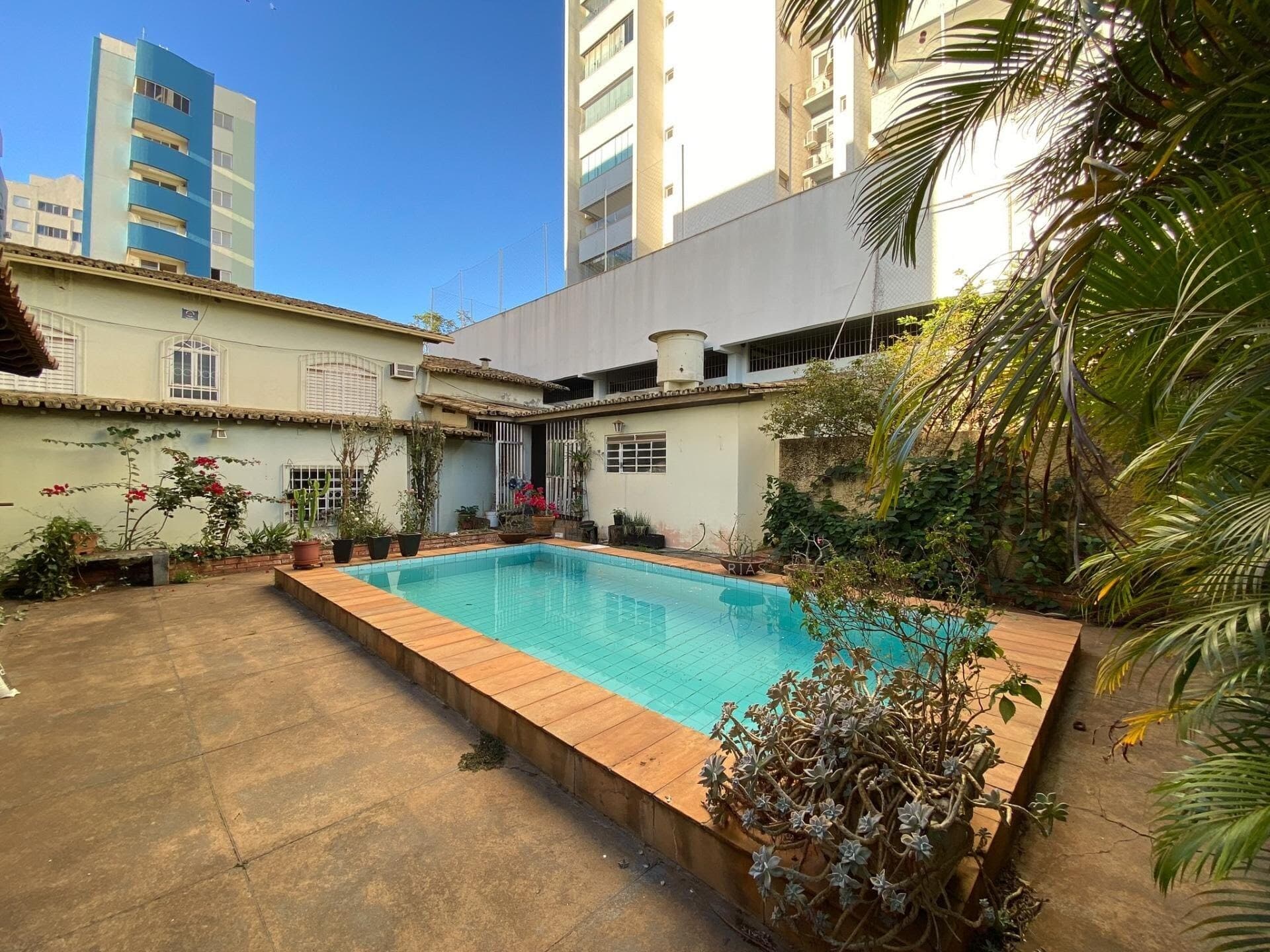 Casa à venda no bairro Saraiva em Uberlândia/MG