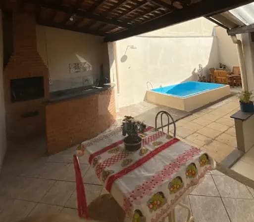 Casa à venda no bairro Nova Uberlândia em Uberlândia/MG