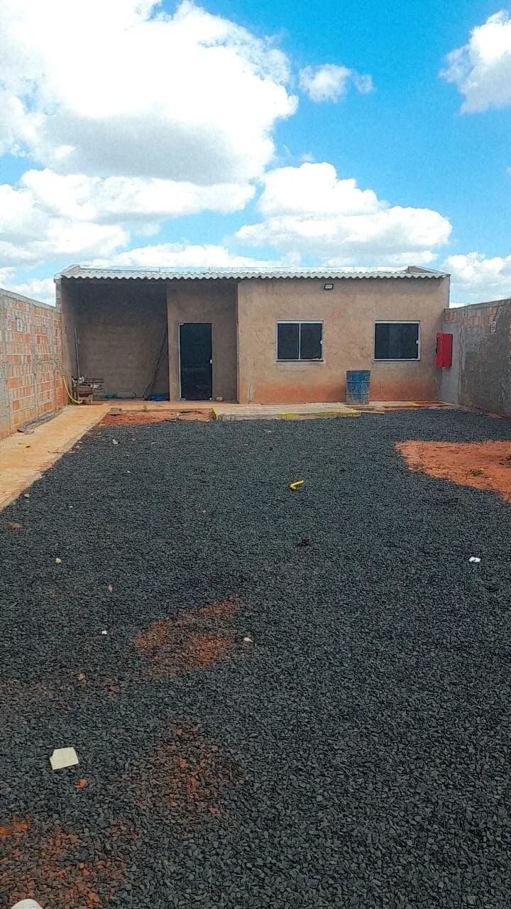 Ponto Comercial à venda no bairro Loteamento Luizote IV em Uberlândia/MG