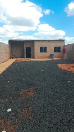 Ponto Comercial à venda no bairro Loteamento Luizote IV em Uberlândia/MG