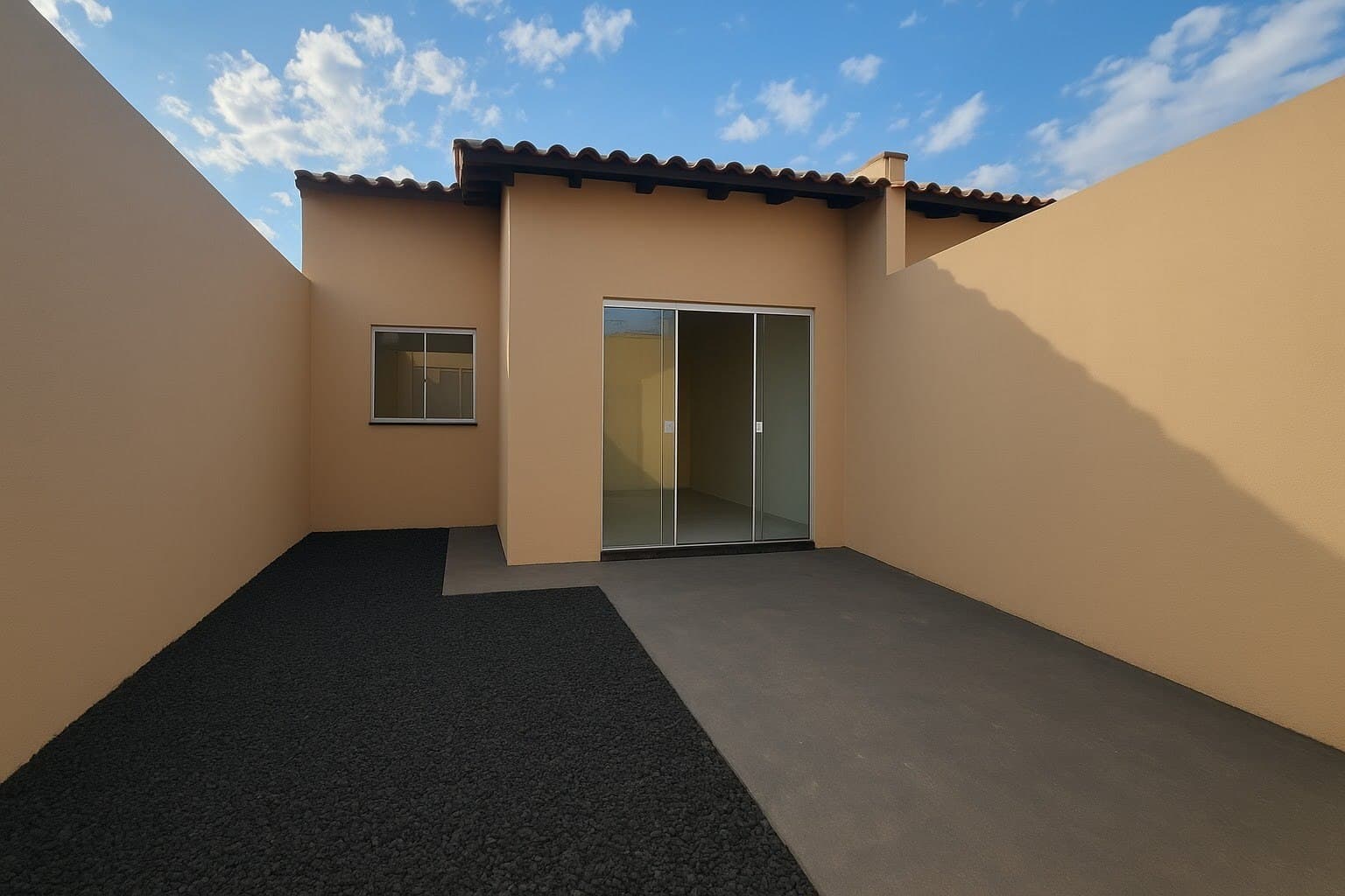Casa à venda no bairro Jardim Canaã em Uberlândia/MG