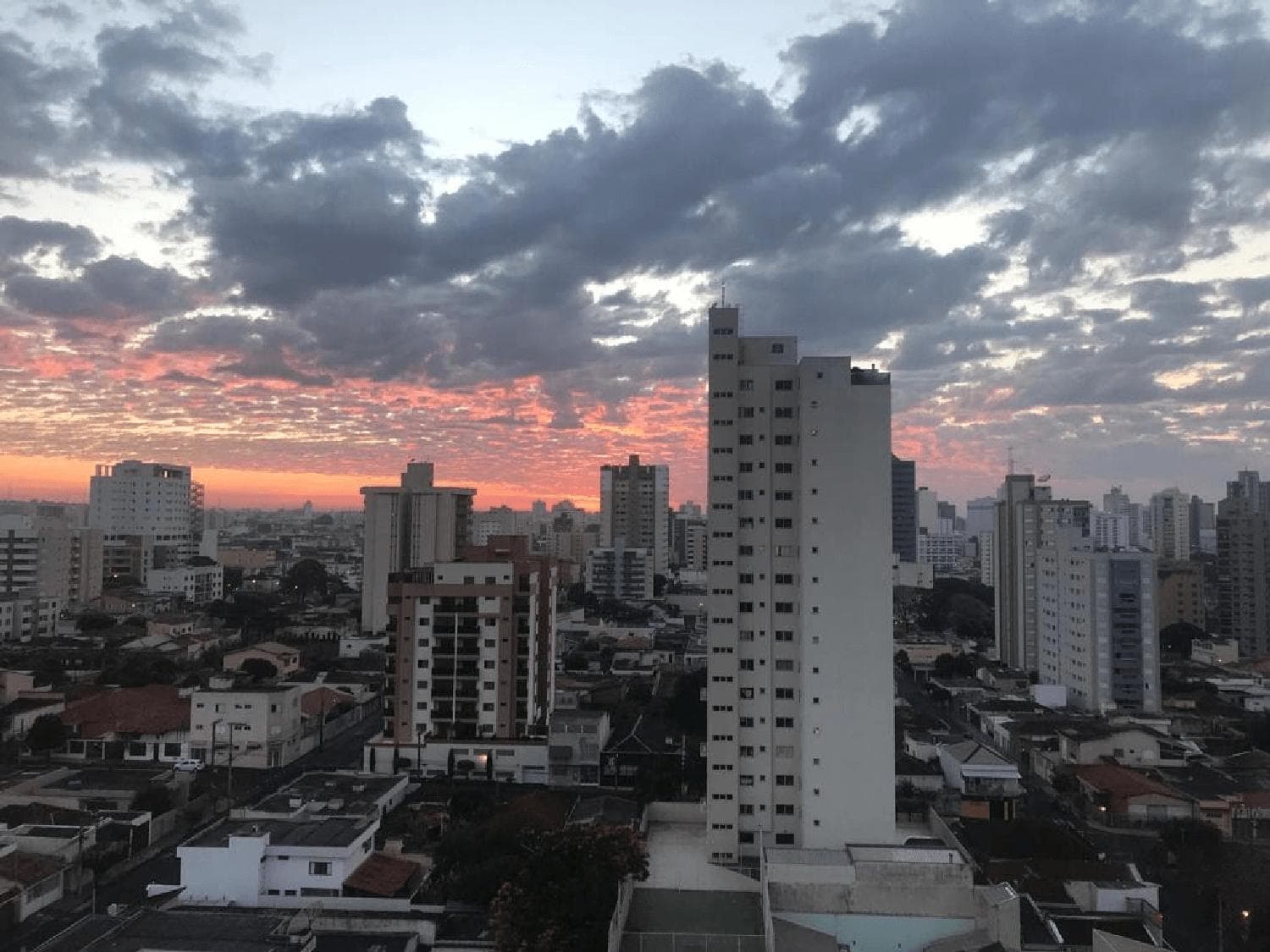 Apartamento à venda no bairro Martins em Uberlândia/MG