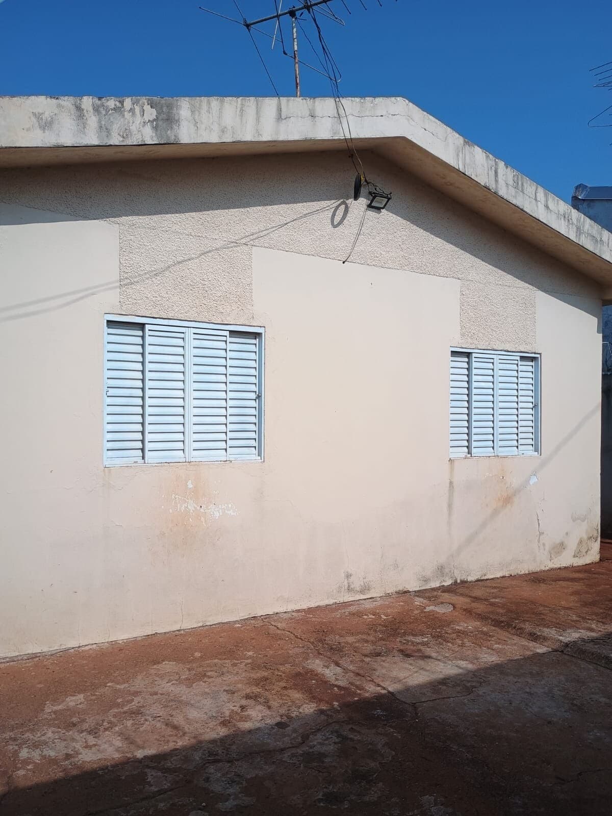 Casa à venda no bairro Jardim das Palmeiras em Uberlândia/MG