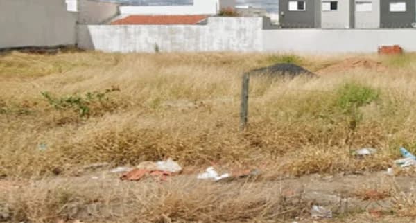 Terreno à venda no bairro Laranjeiras em Uberlândia/MG