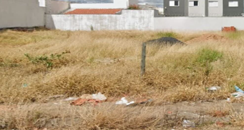 Terreno à venda no bairro Laranjeiras em Uberlândia/MG