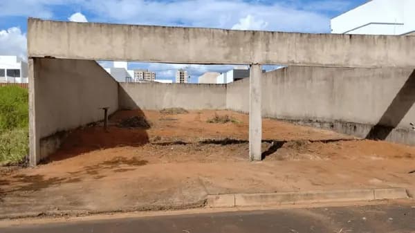 Terreno à venda no bairro Grand Ville em Uberlândia/MG