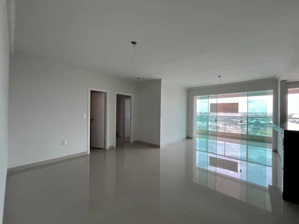 Apartamento à venda no bairro Carajas em Uberlândia/MG