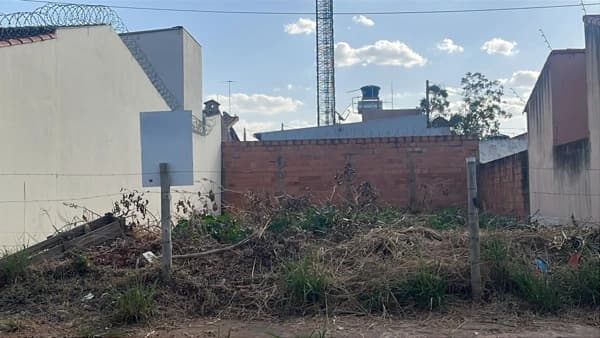 Terreno à venda no bairro Jardim Europa em Uberlândia/MG