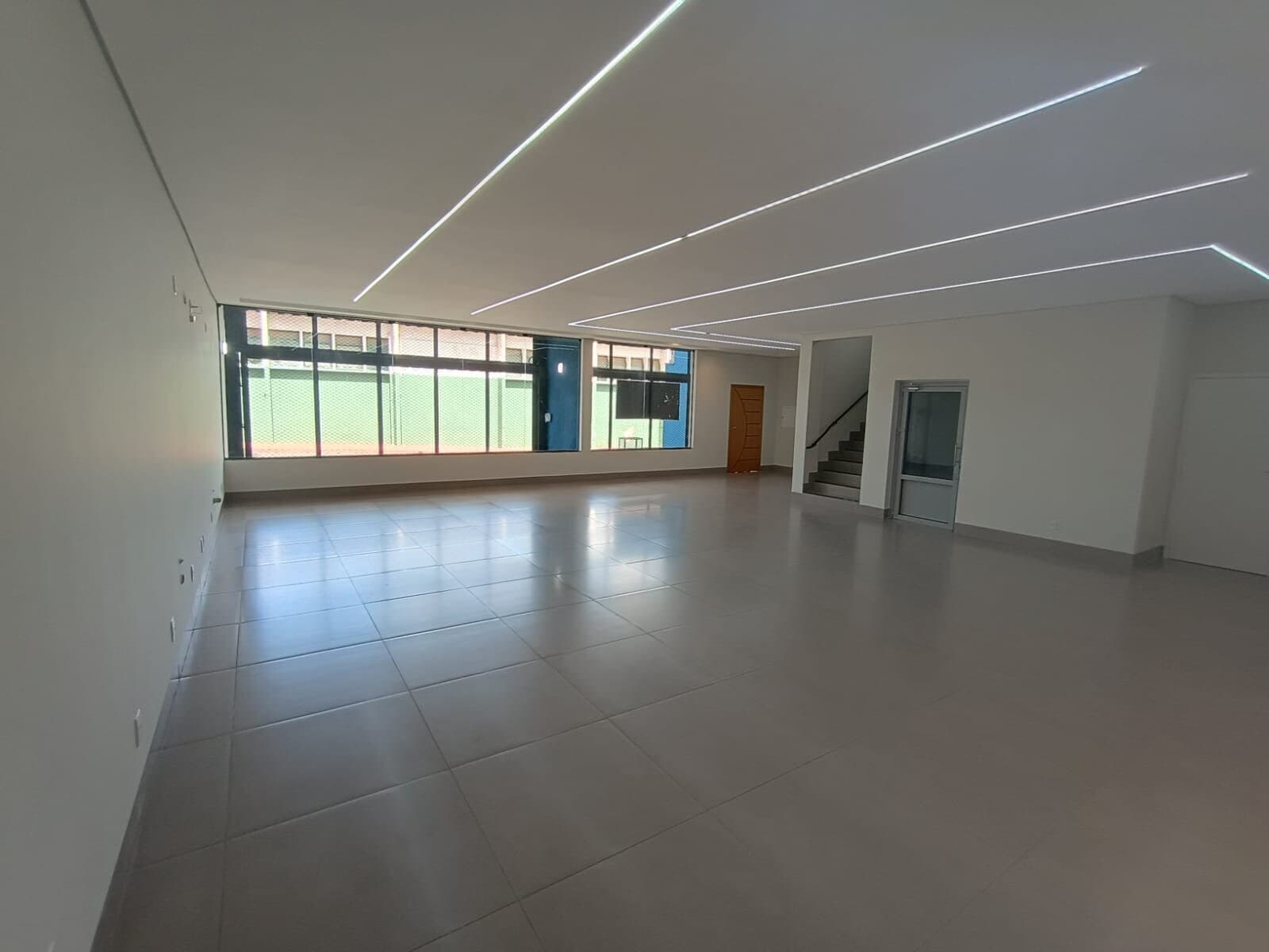 Ponto Comercial à venda no bairro Martins em Uberlândia/MG
