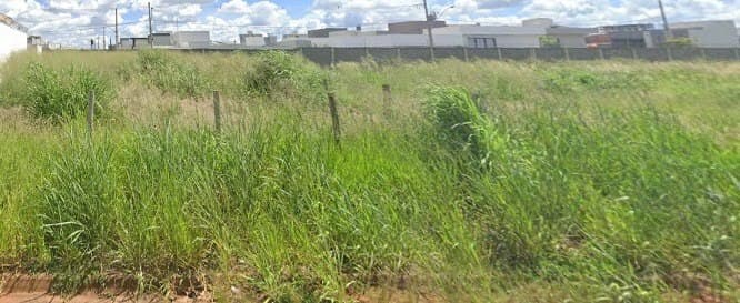 Terreno à venda no bairro Novo Mundo em Uberlândia/MG