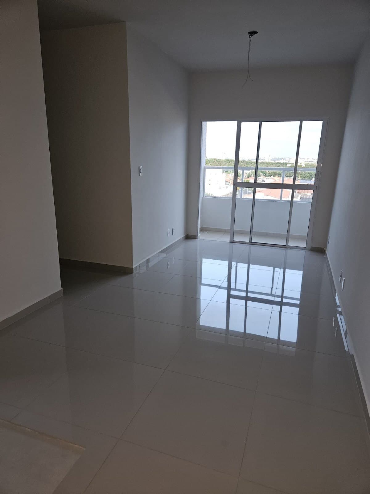 Apartamento à venda no bairro Jardim Holanda em Uberlândia/MG