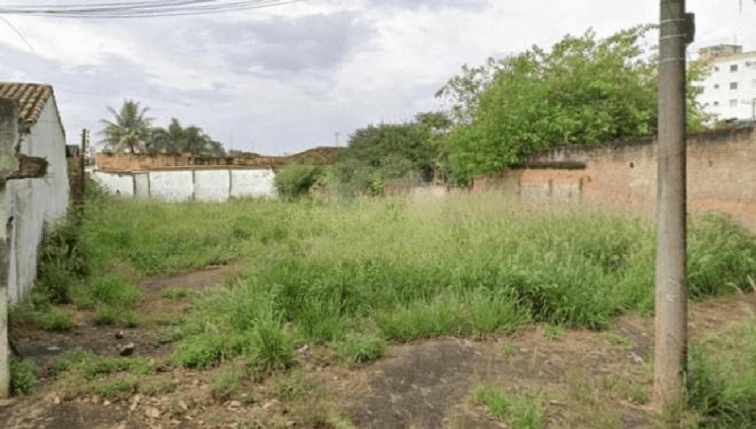 Terreno à venda no bairro Presidente Roosevelt em Uberlândia/MG