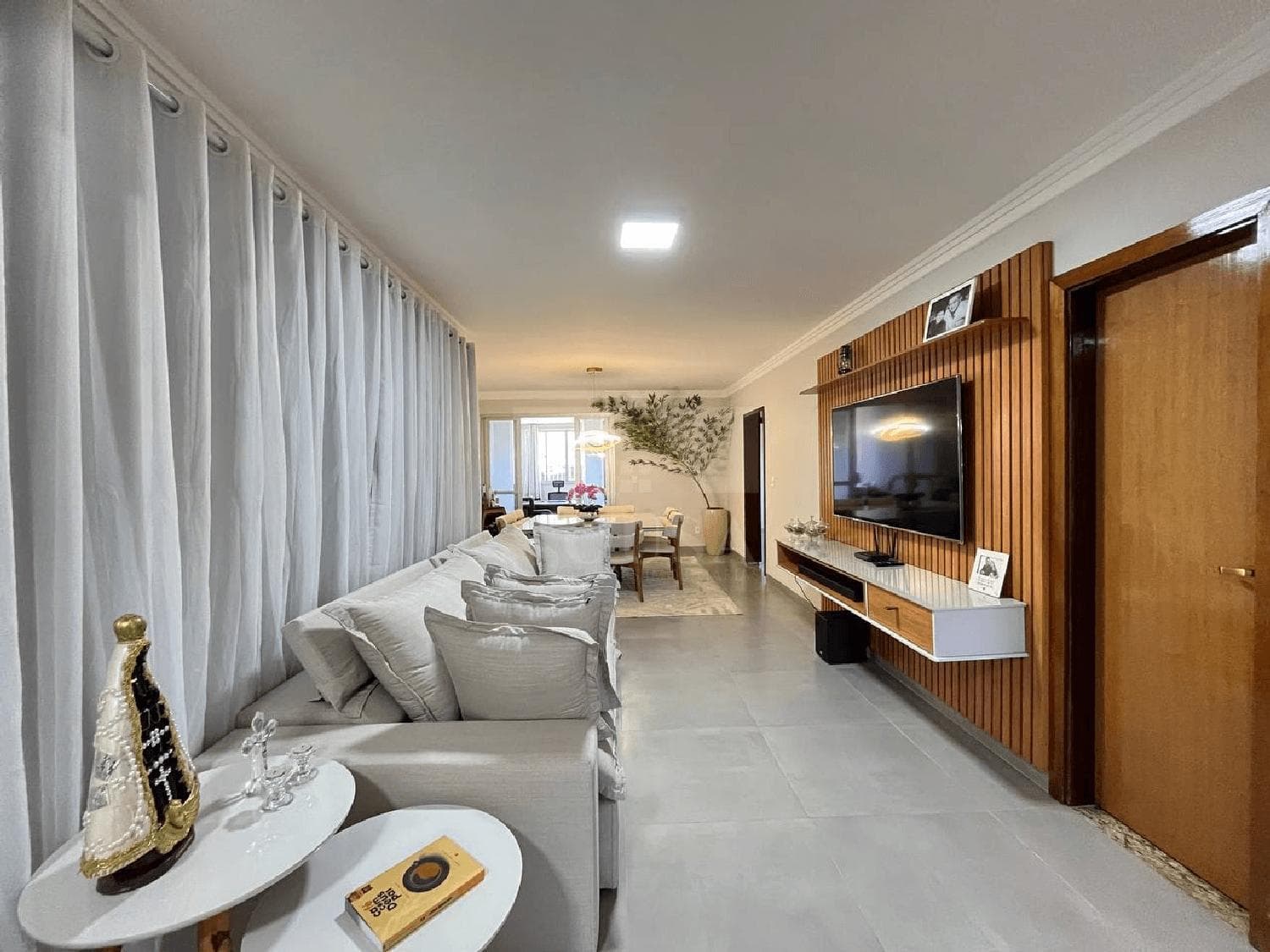 Apartamento à venda no bairro Brasil em Uberlândia/MG