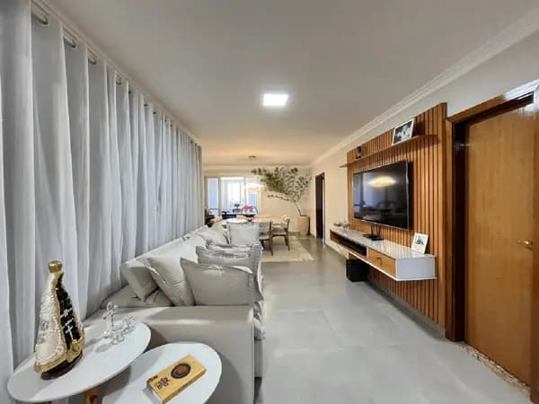 Apartamento à venda no bairro Brasil em Uberlândia/MG