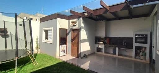 Casa à venda no bairro Novo Mundo em Uberlândia/MG