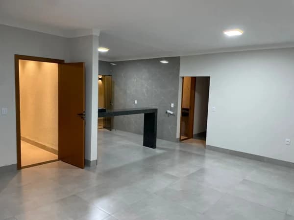 Casa à venda no bairro Cidade Jardim em Uberlândia/MG