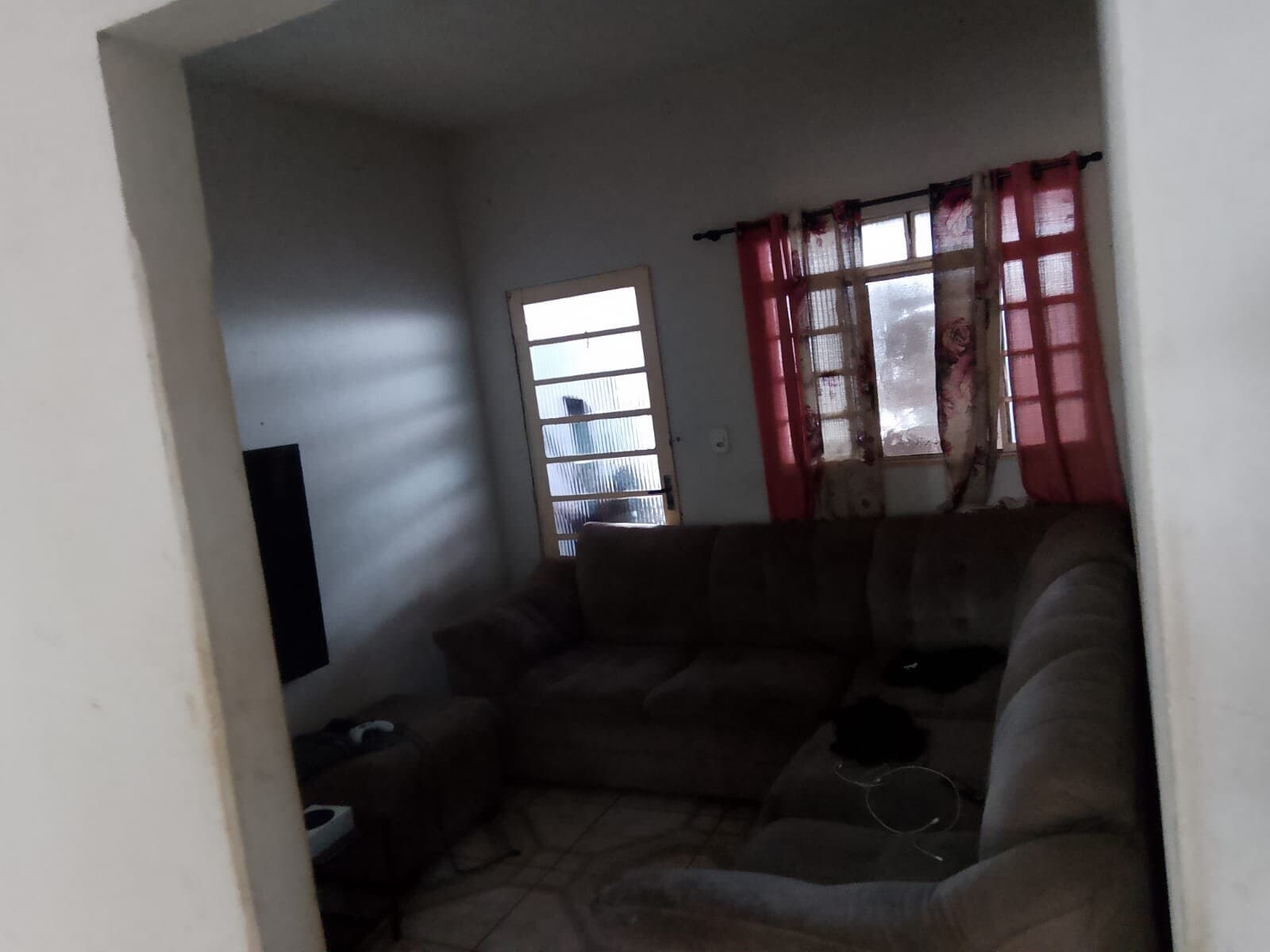 Casa à venda no bairro Presidente Roosevelt em Uberlândia/MG