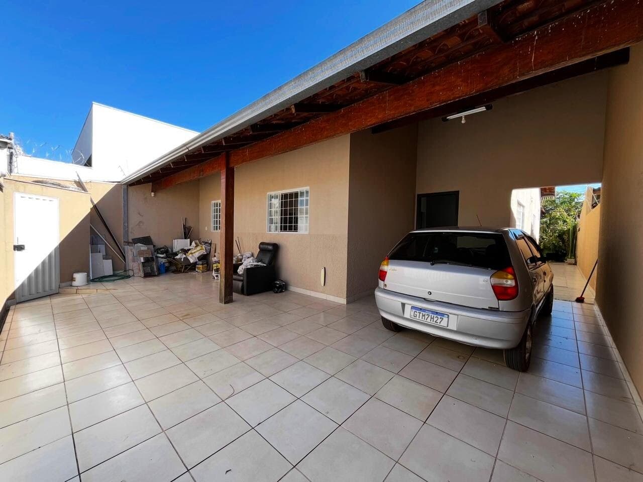 Casa à venda no bairro Nova Uberlândia em Uberlândia/MG