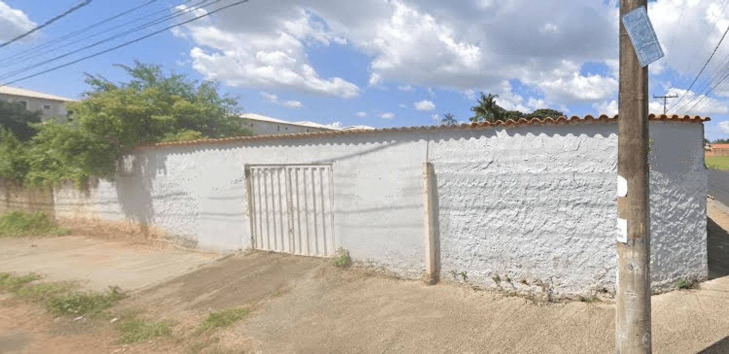 Terreno à venda no bairro Chácaras Tubalina e Quartel em Uberlândia/MG