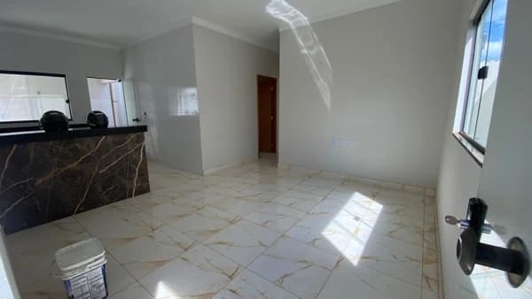 Casa à venda no bairro Jardim Canaã em Uberlândia/MG