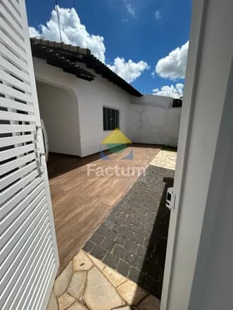 Casa em Uberlândia - Jardim Patrícia