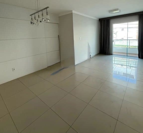 Apartamento à venda no bairro Santa Mônica em Uberlândia/MG