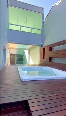 Casa à venda no bairro Jardim Patrícia em Uberlândia/MG