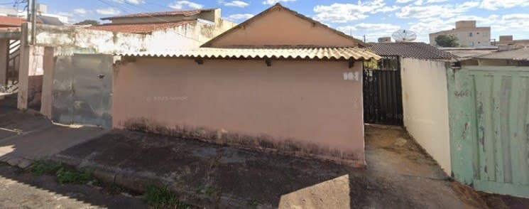 Terreno à venda no bairro Santa Mônica em Uberlândia/MG