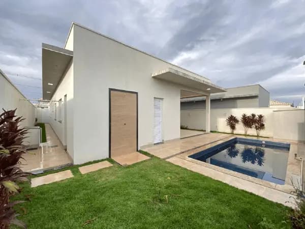 Casa à venda no bairro Laranjeiras em Uberlândia/MG
