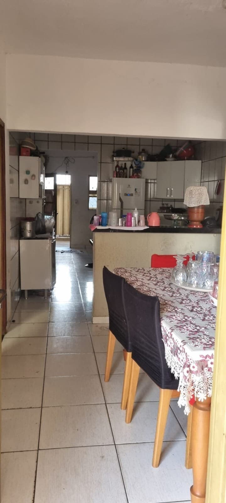 Casa à venda no bairro Jardim Canaã em Uberlândia/MG