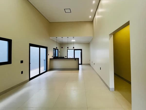 Casa à venda no bairro Grand Ville em Uberlândia/MG