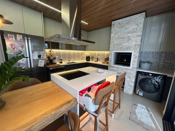 Casa à venda no bairro Granja Marileusa em Uberlândia/MG