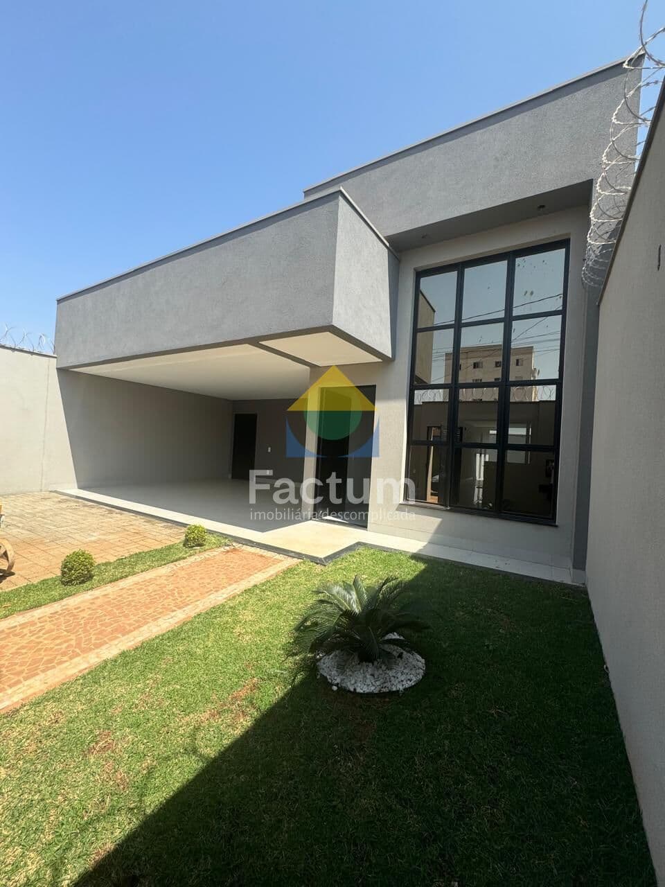 Casa em Uberlândia - Novo Mundo
