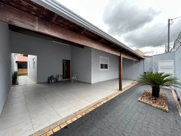 Casa à venda no bairro Chácaras Tubalina e Quartel em Uberlândia/MG