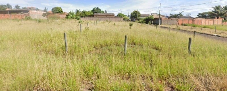 Terreno à venda no bairro Jardim Ipanema II em Uberlândia/MG