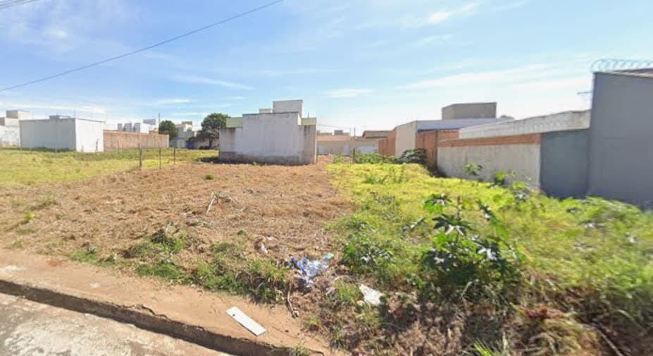 Terreno à venda no bairro Jardim Ipanema em Uberlândia/MG