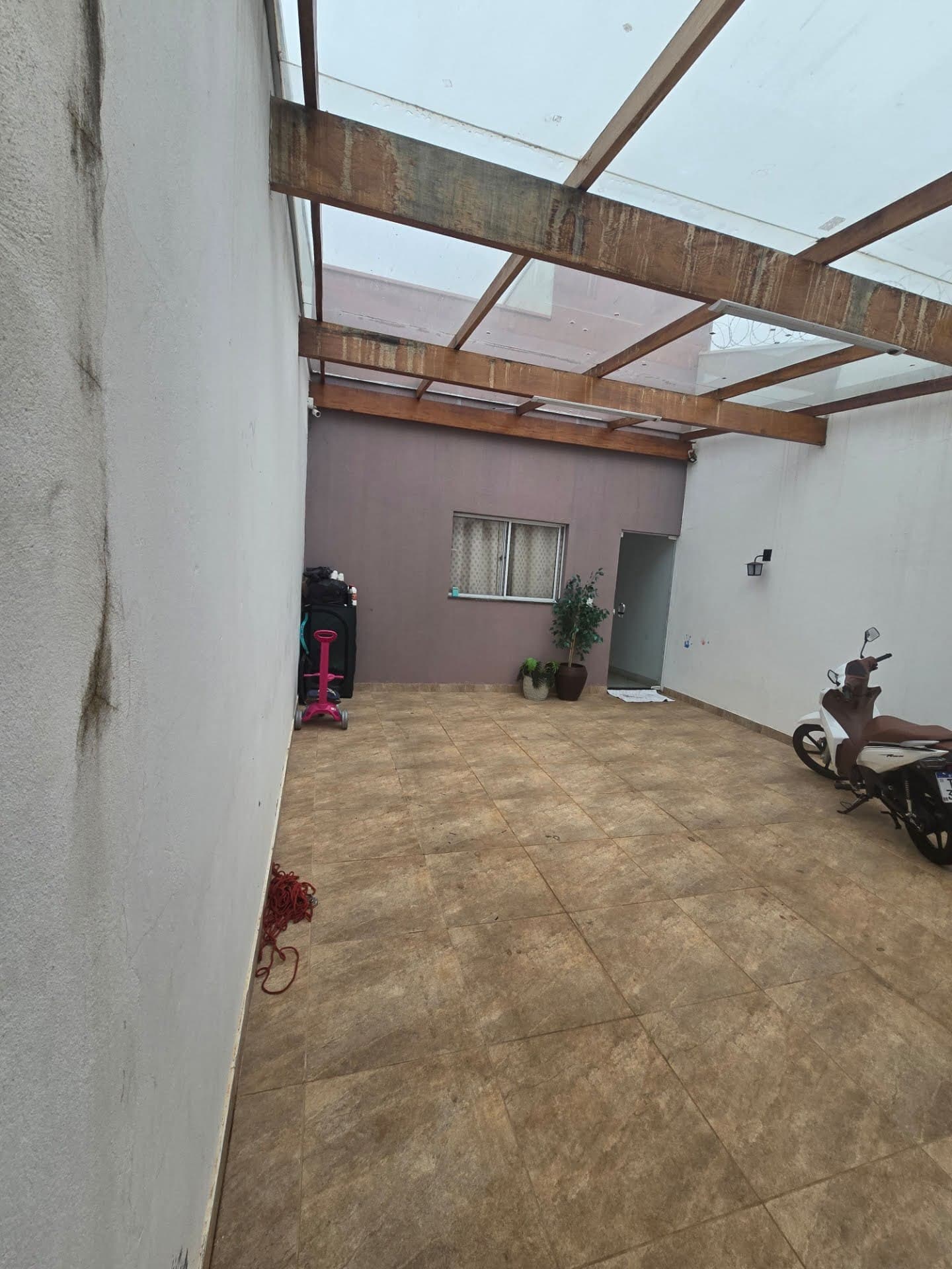 Casa à venda no bairro Laranjeiras em Uberlândia/MG