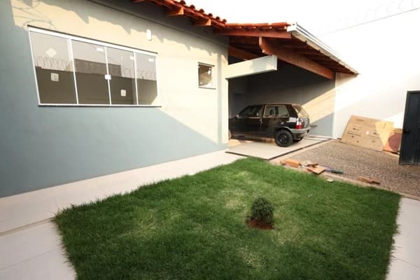 Casa à venda no bairro Santa Rosa em Uberlândia/MG