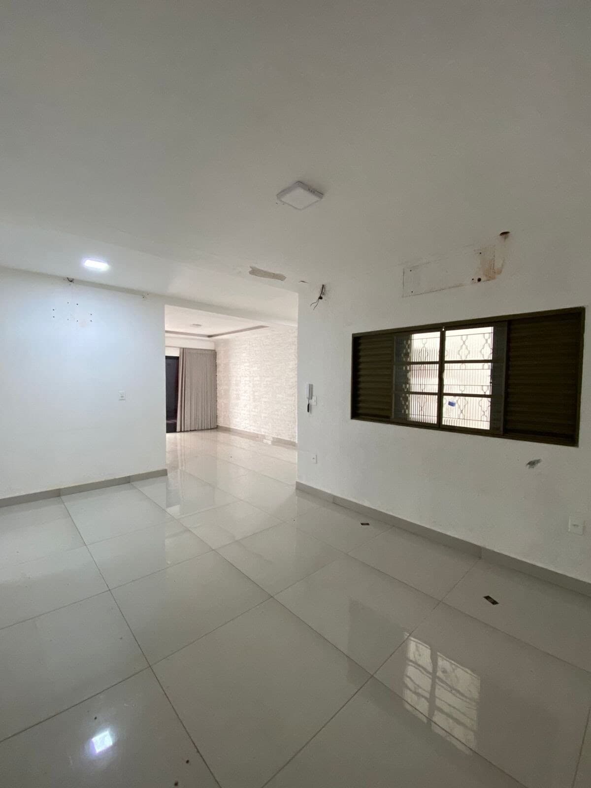 Casa à venda no bairro Granada em Uberlândia/MG