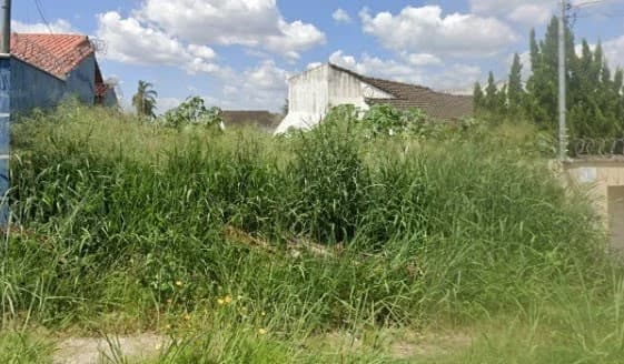 Terreno à venda no bairro Cidade Jardim em Uberlândia/MG