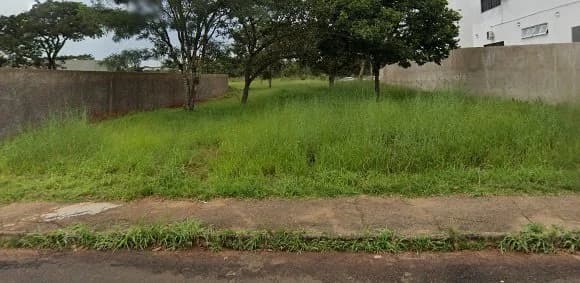 Terreno à venda no bairro Itapema Sul em Uberlândia/MG