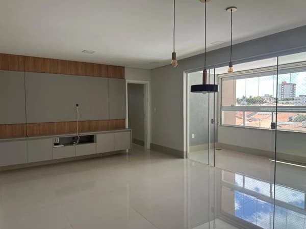 Apartamento à venda no bairro Santa Mônica em Uberlândia/MG