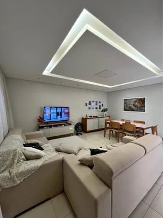 Casa à venda no bairro Jardim Botânico em Uberlândia/MG