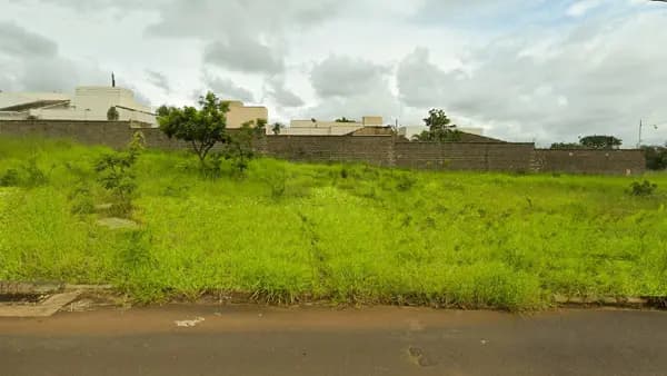 Terreno à venda no bairro Jardim Inconfidência em Uberlândia/MG